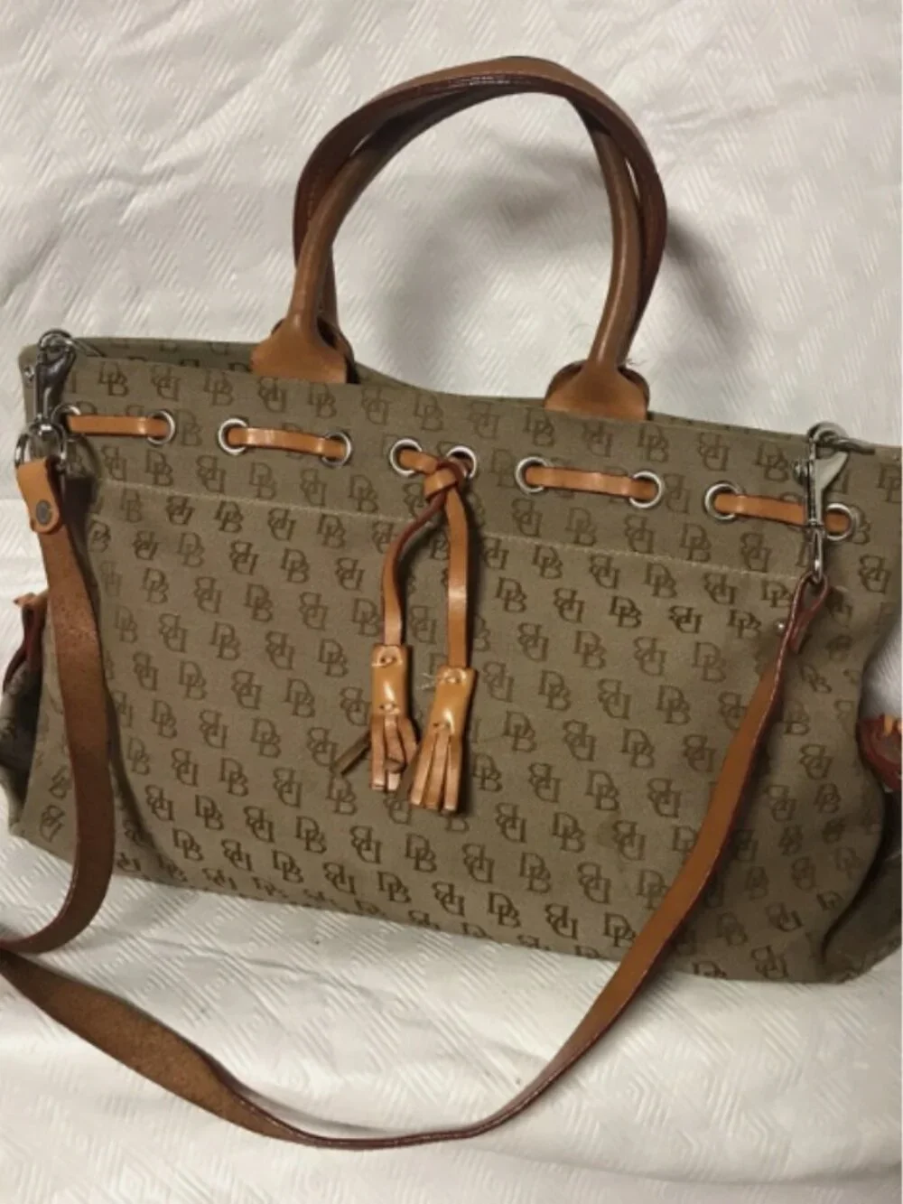 VINTAGE DOONEY AND BOURKE SIGNATURE TASSEL CANVAS LEATHER SHOULDER BAG